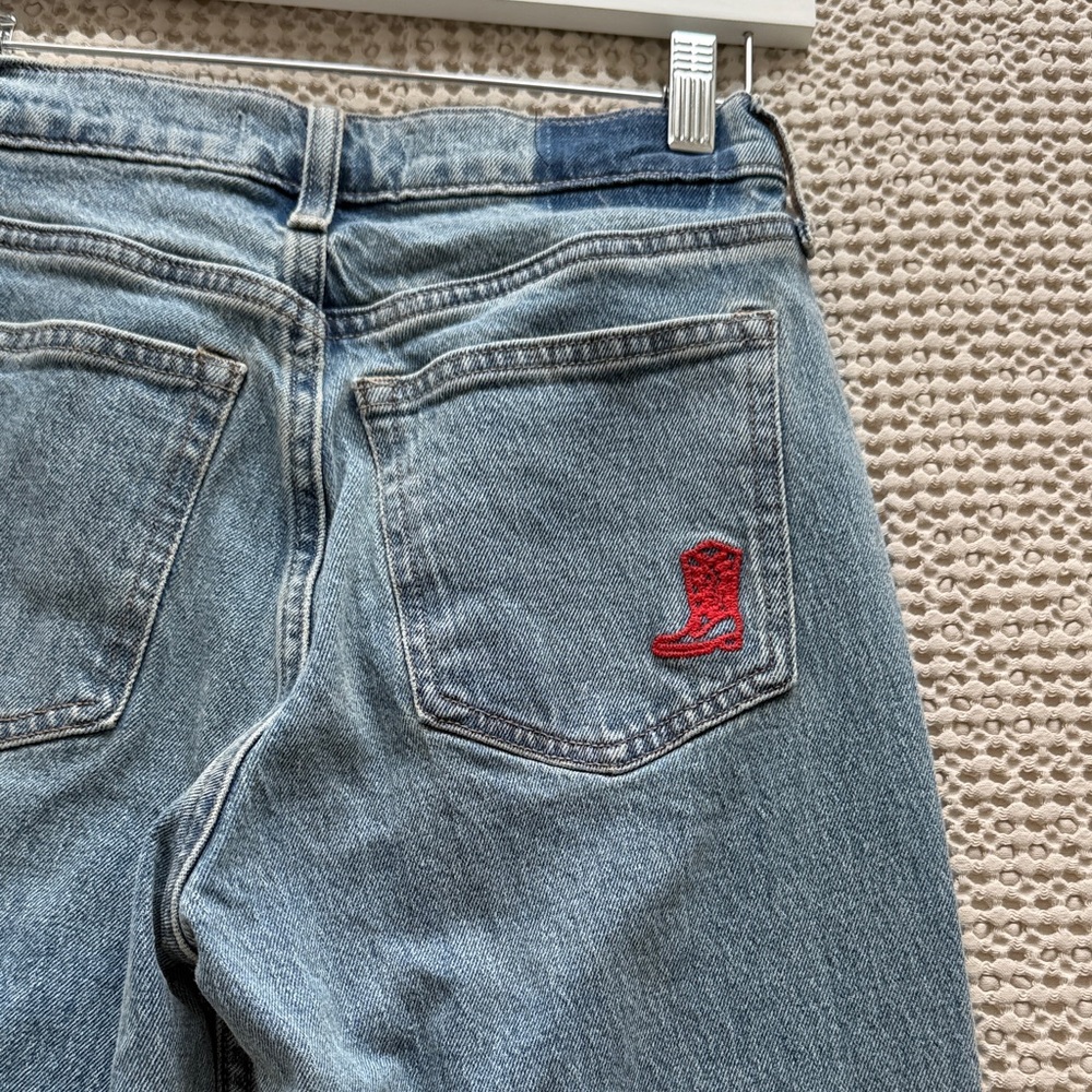 Abercrombie High Rise 90s Relaxed Cowboy Embroidered Jean 25R